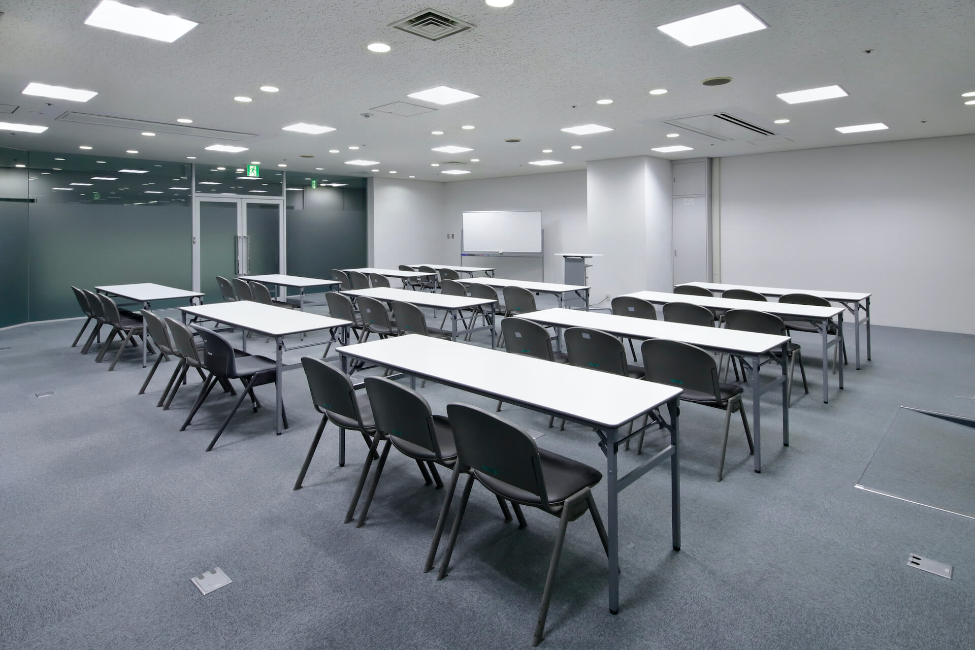 AIMビル 71会議室